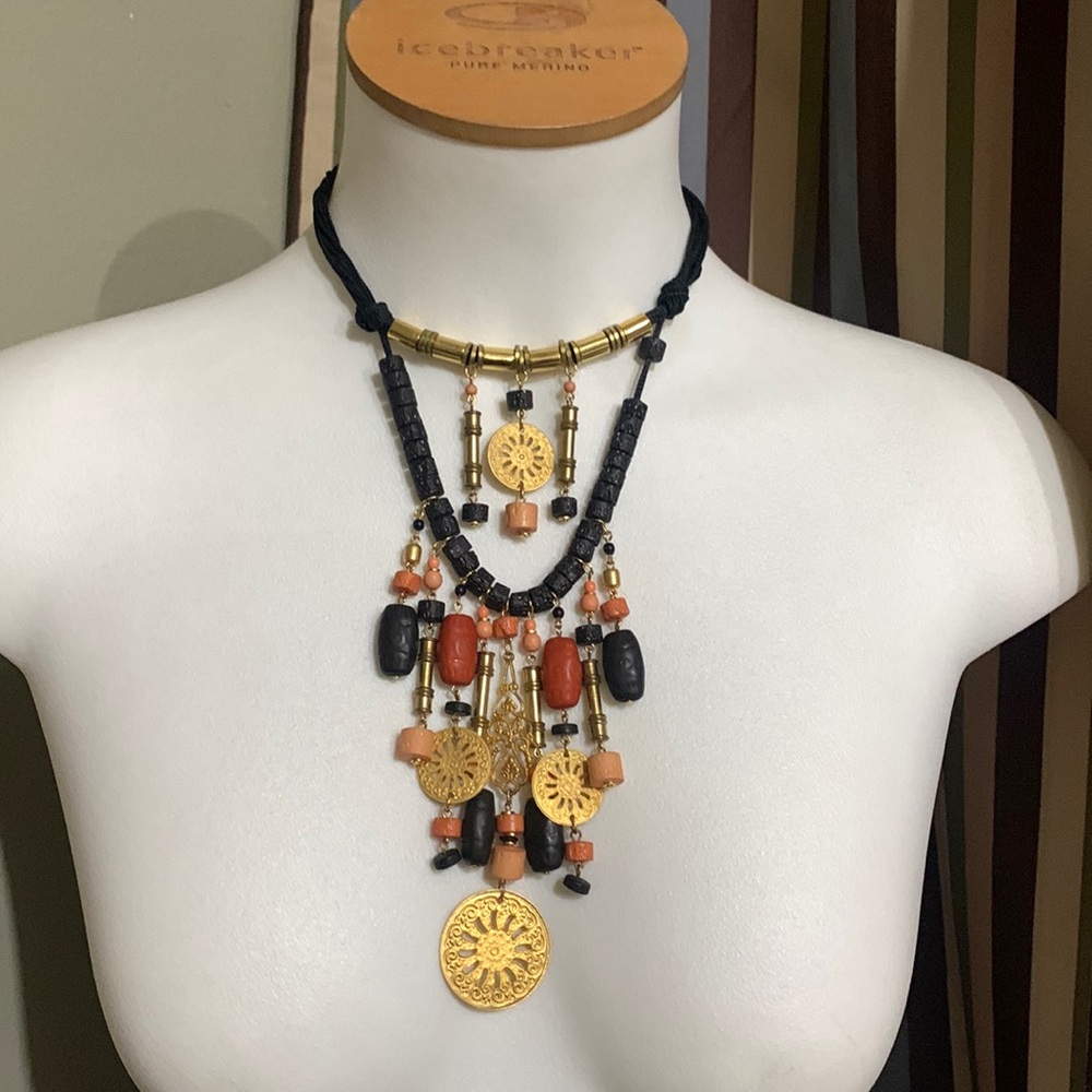 Beautiful Black Multicolor Necklace